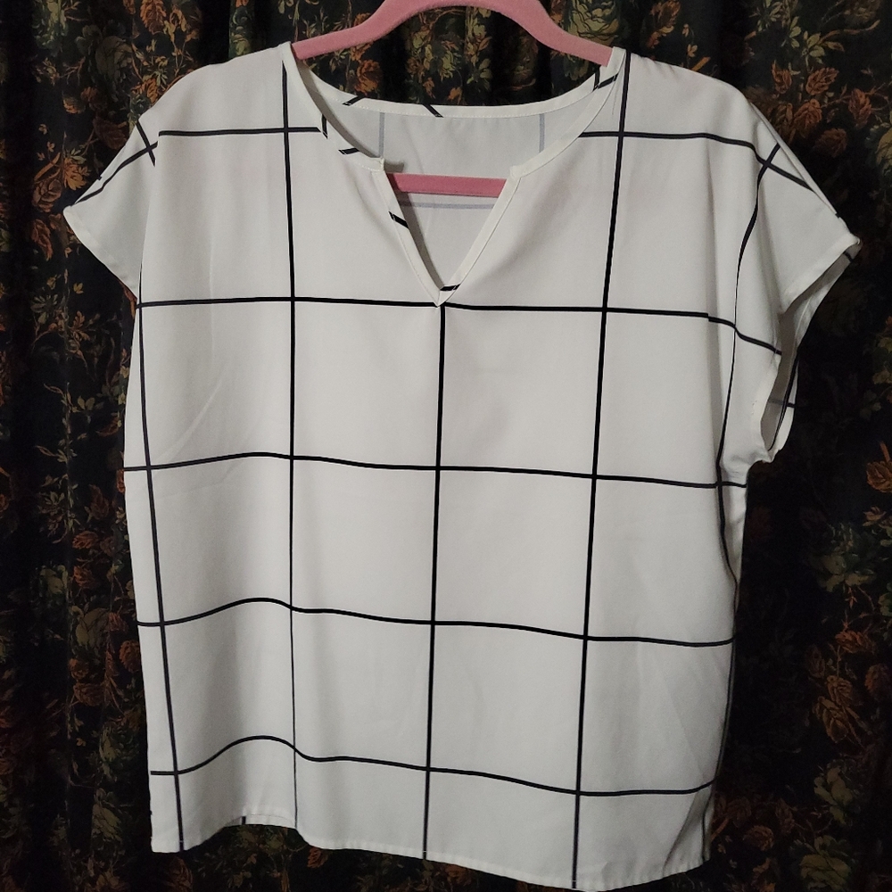 Emery Rose White & Black Grid Pattern Women's Top, Size Small, Notched Neckline - Picture 2 of 5